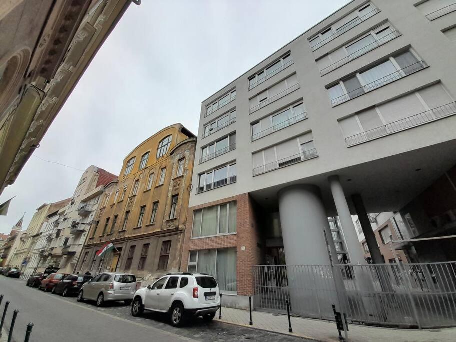 Lovely Apartment In City Centre For 4 Guests Budapeszt Zewnętrze zdjęcie