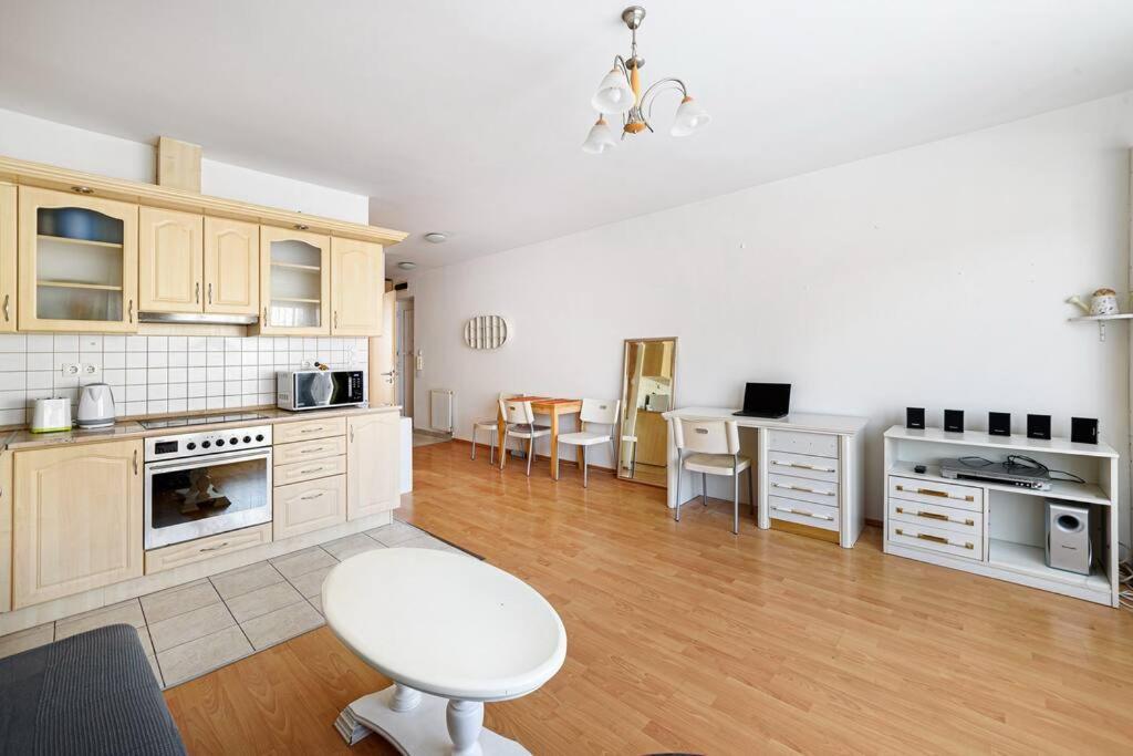 Lovely Apartment In City Centre For 4 Guests Budapeszt Zewnętrze zdjęcie
